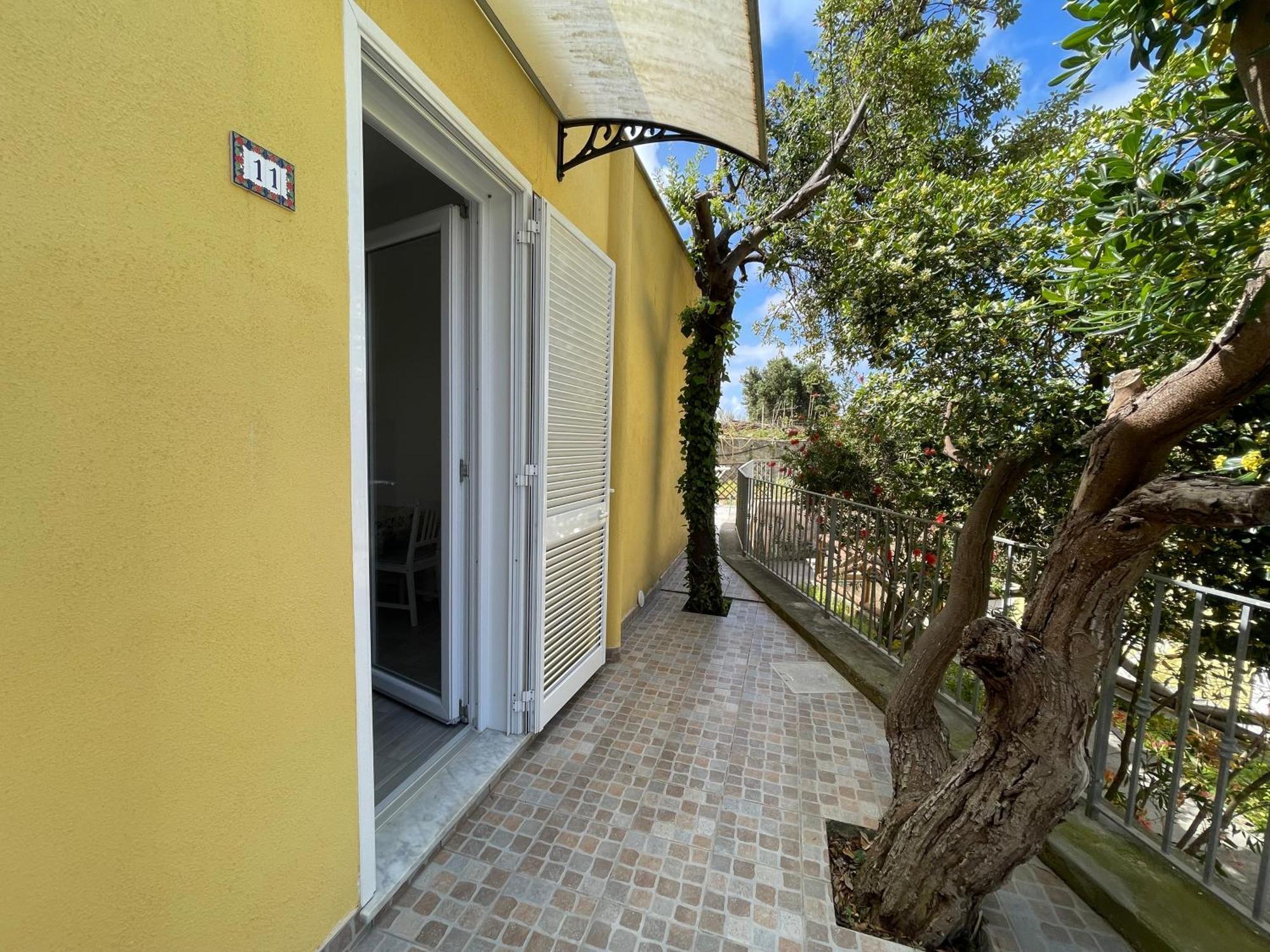 Residence Andrea A Mare Forio di Ischia Exteriör bild