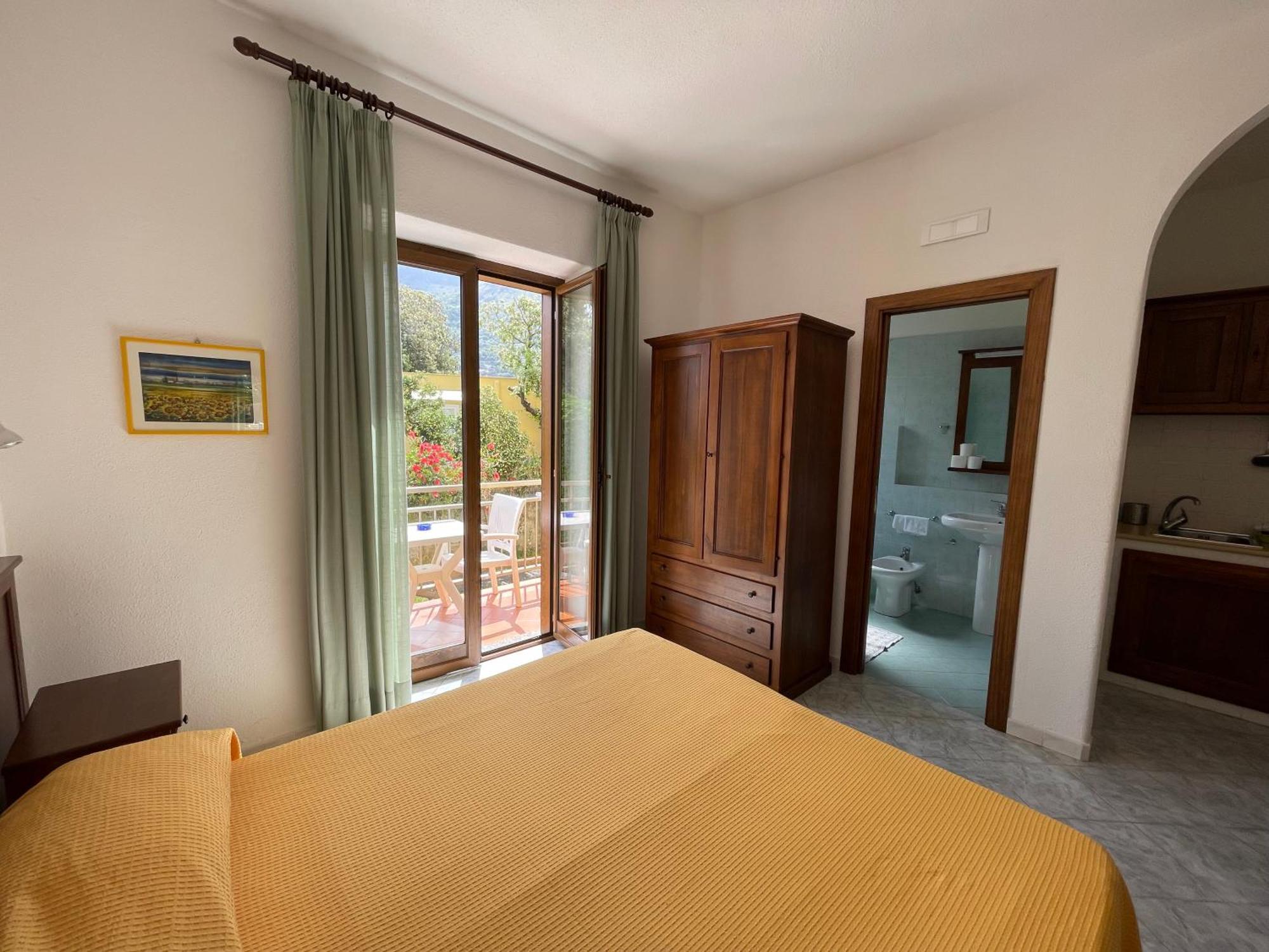 Residence Andrea A Mare Forio di Ischia Exteriör bild