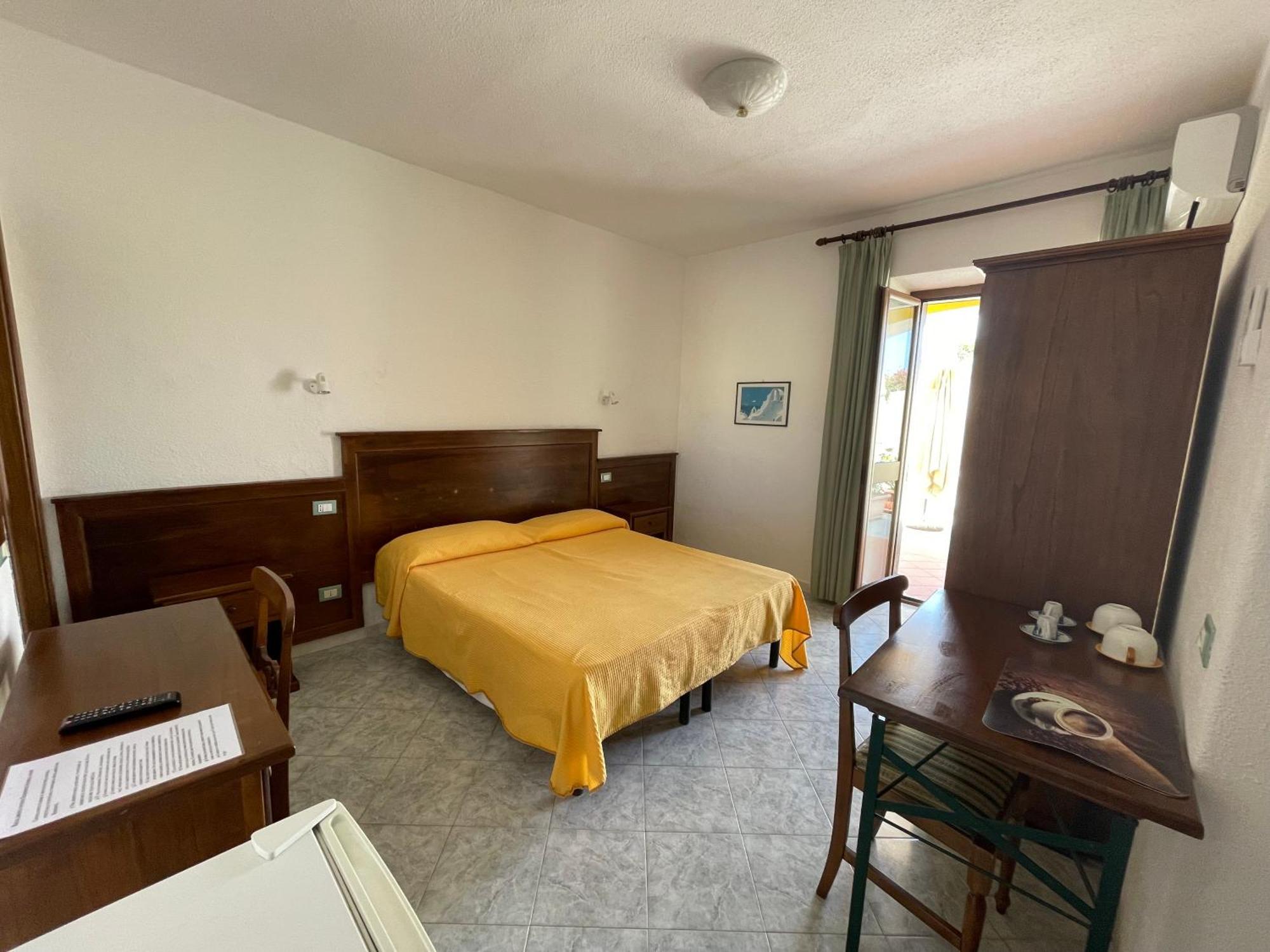 Residence Andrea A Mare Forio di Ischia Exteriör bild